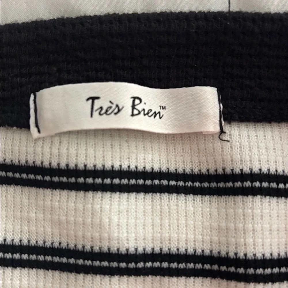NEW Short Sleeve Round Neck Striped
Cloudy Knit Top M Ivory/Black - Picture 5 of 9